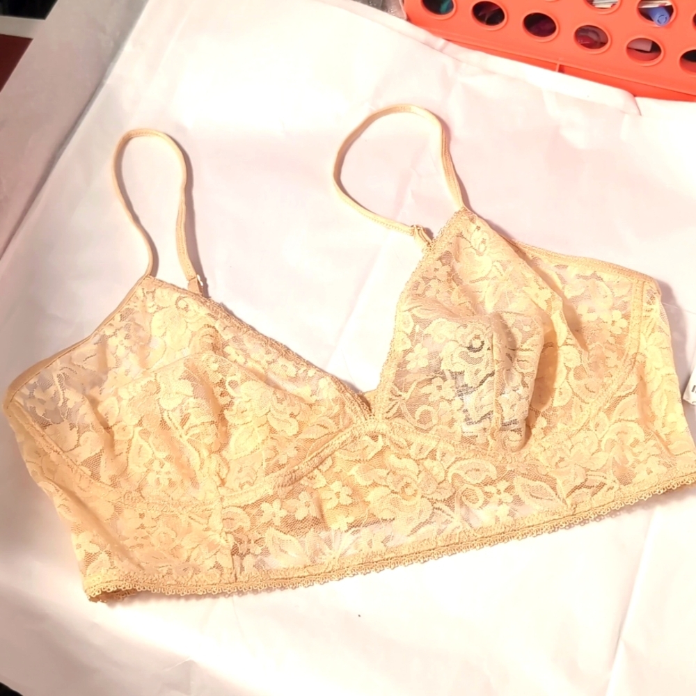 INC Lace Scalloped Bralette Bra Top Nude Medium NWT